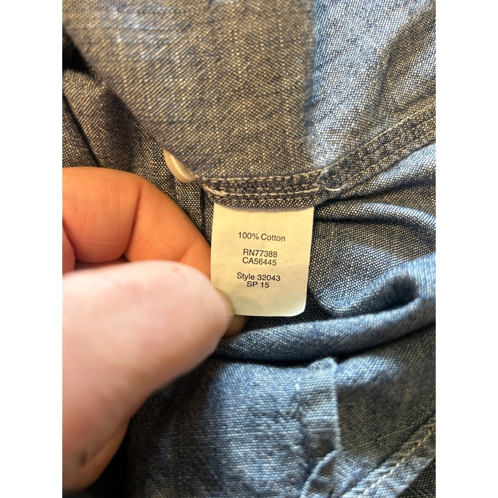 J.Crew Chambray Button Down Shirt Women's Medium Blue Denim Lightweight Classic - Picture 3 of 5